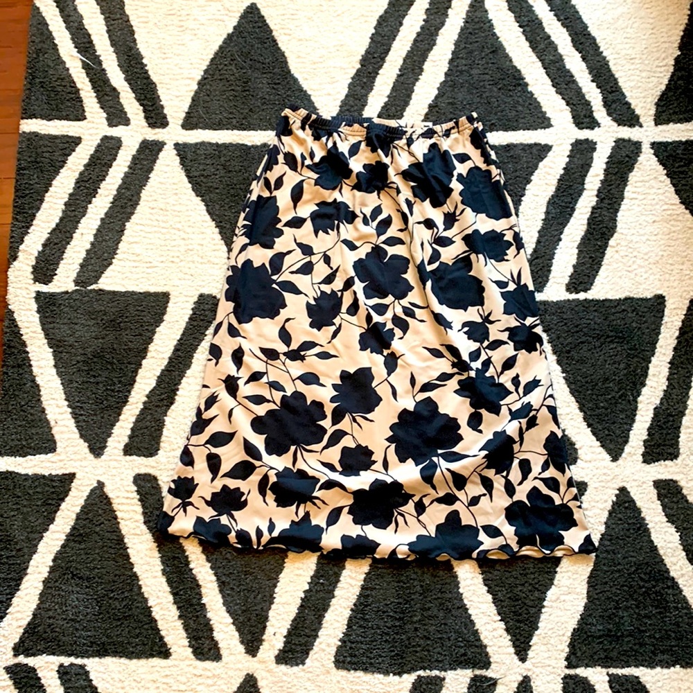 Black and cream flower midi skirt